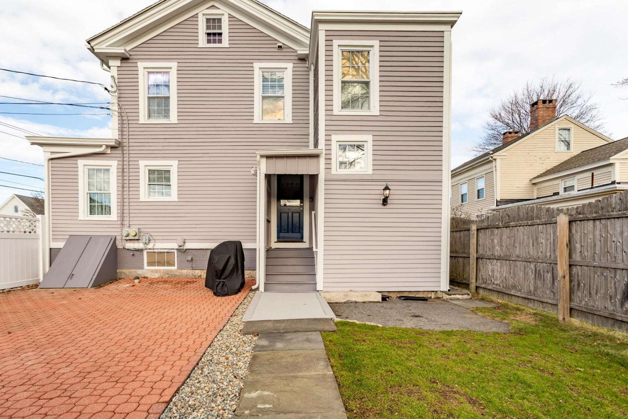 Cheerful Historic 3 Bedroom Townhouse - Downtown Mystic Стонингтон Экстерьер фото